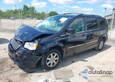 2010 Chrysler Town & Country Touring from USA, damaged, VIN 2A4RR5DX2AR141722